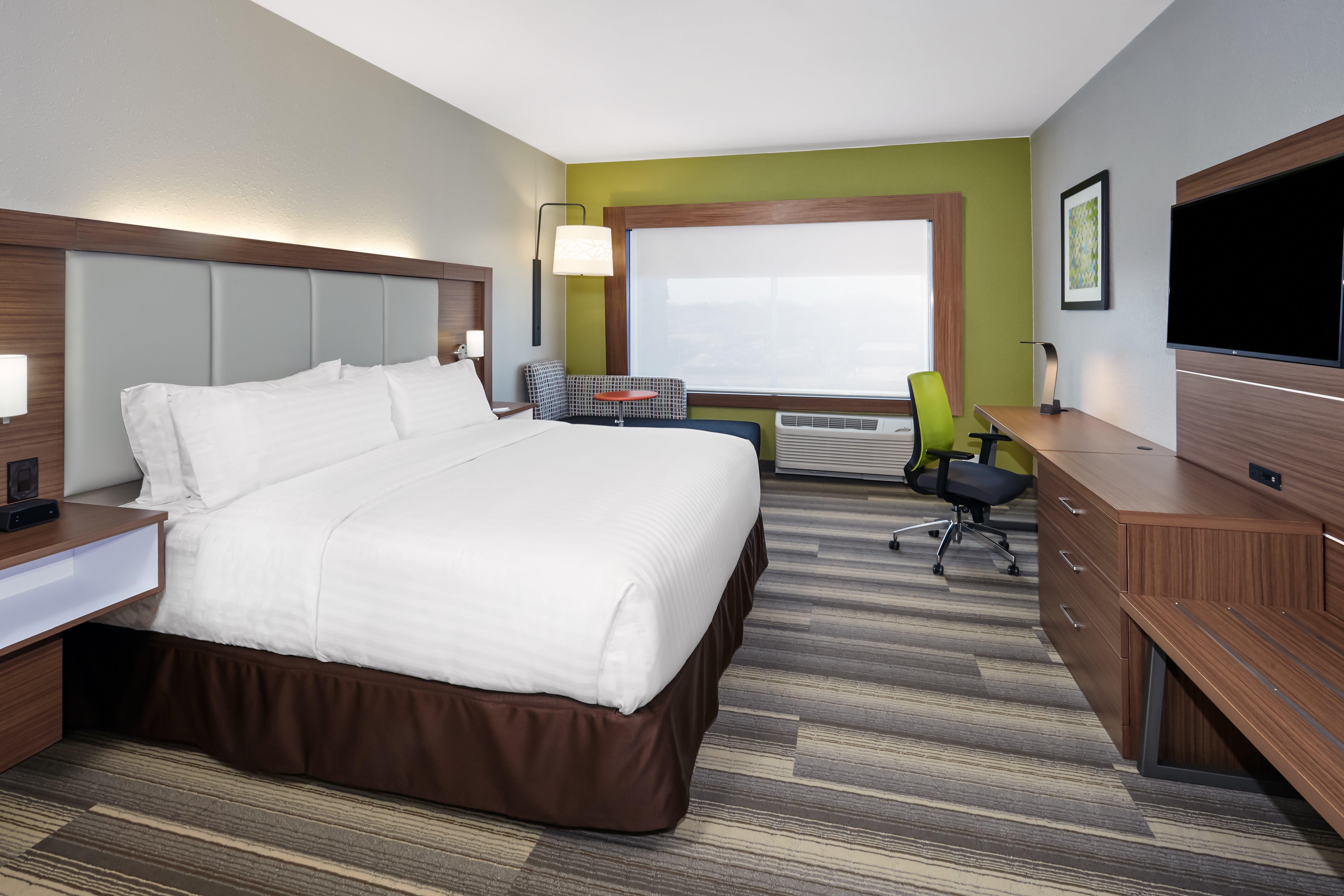 Holiday Inn Express & Suites Chicago North Shore - Niles By Ihg Exterior photo